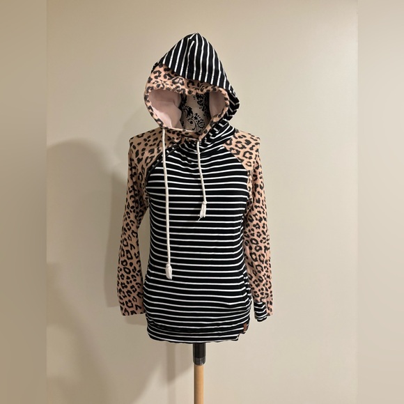 AMPERSAND AVE Tops - Ampersand Avenue Hooded Sweater